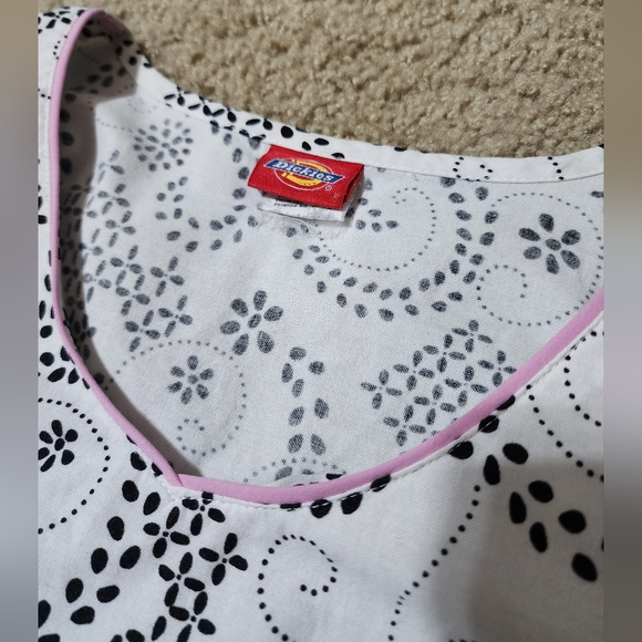 Scrub top - medium - Picture 3 of 4